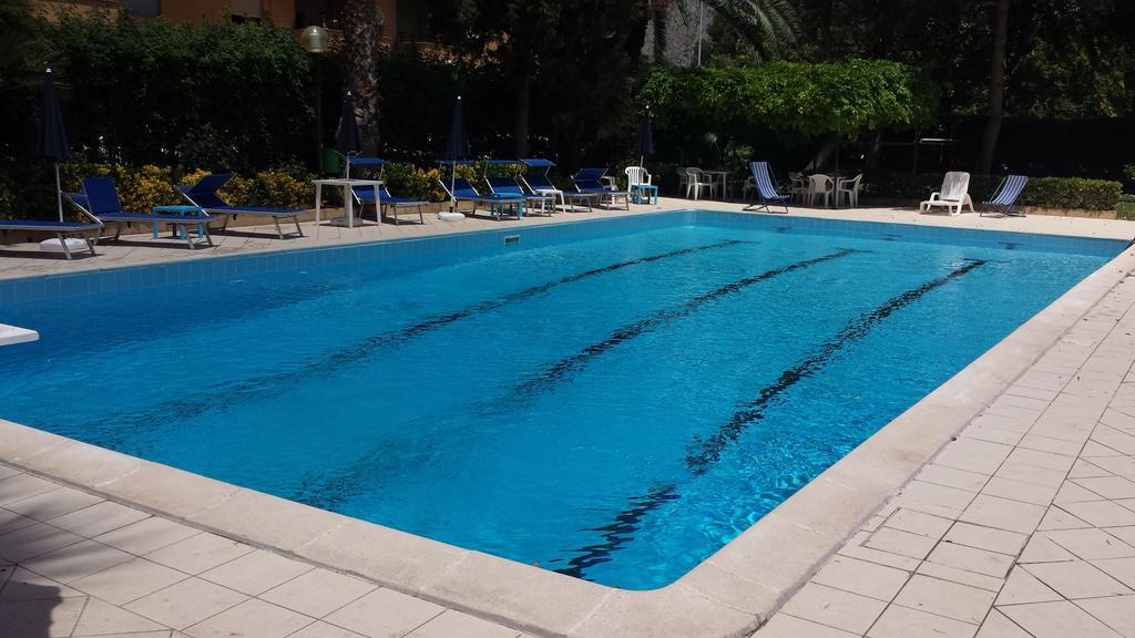 Case Vacanza Cleotto Palermo Bagian luar foto