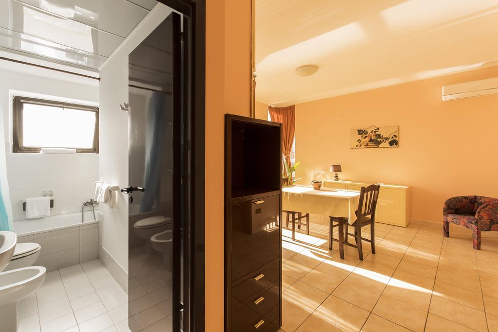 Case Vacanza Cleotto Palermo Ruang foto