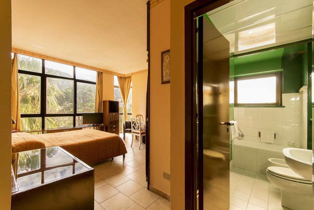 Case Vacanza Cleotto Palermo Ruang foto
